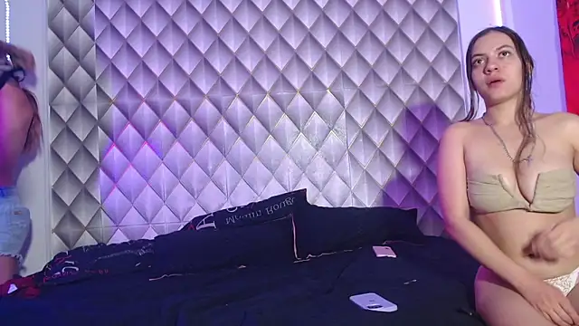 CoupleSwingerLatin online show from April 6, 2026, 1:14 am