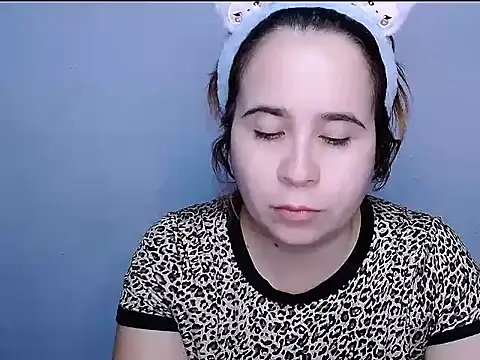 SubLayla01 online show from October 14, 2025, 5:36 pm