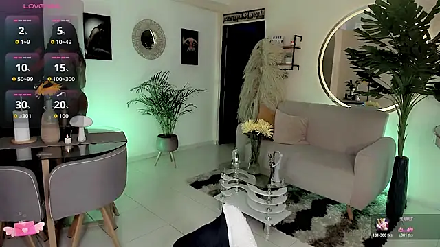 Franciis 4u online show from April 5, 2026, 7:11 pm