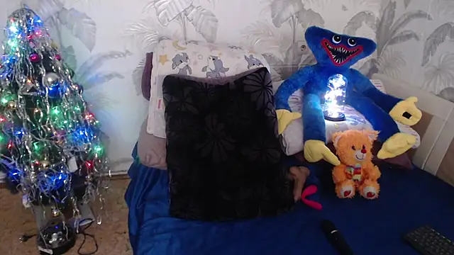 CamDiva113 online show from January 4, 2025, 7:34 am