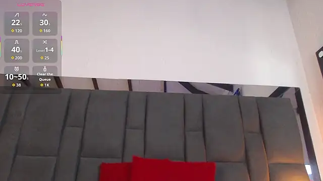 SELENA BIGBOOBS online show from February 8, 2026, 2:09 pm