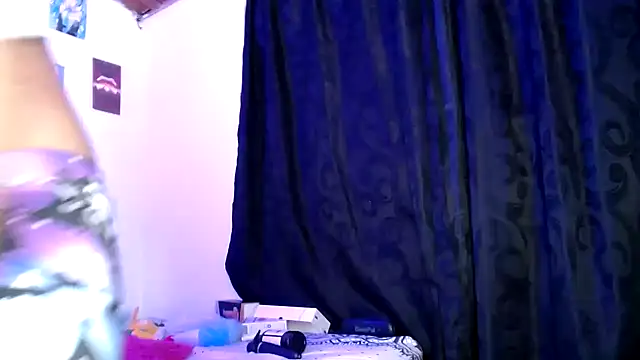 Yeimy sweetf online show from January 14, 2025, 1:58 am