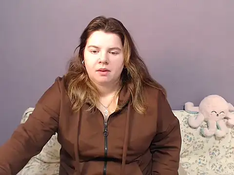 so shy online show from December 2, 2025, 7:36 am