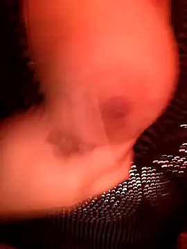 Snapshot of carmelasexy chatting on January 10, 2026, 1:35 pm carmelasexy online show from January 10, 2026, 1:35 pm