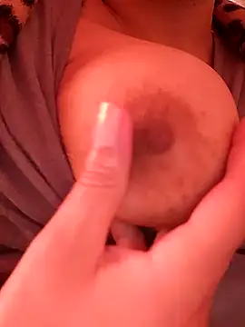 Snapshot of carmelasexy chatting on January 13, 2026, 1:05 pm carmelasexy online show from January 13, 2026, 1:05 pm