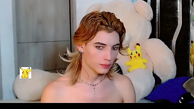 Snapshot of honey_skin chatting on December 20, 2024, 11:26 pm honey skin online show from December 20, 2024, 11:26 pm