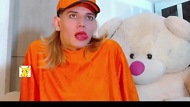 Snapshot of honey_skin chatting on February 6, 2025, 3:27 am honey skin online show from February 6, 2025, 3:27 am