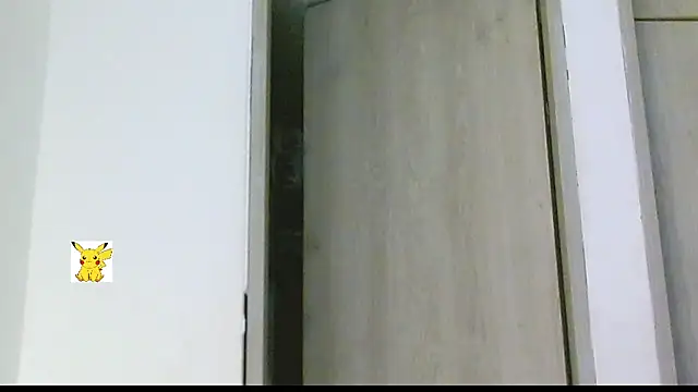 Snapshot of honey_skin chatting on February 25, 2025, 8:19 pm honey skin online show from February 25, 2025, 8:19 pm