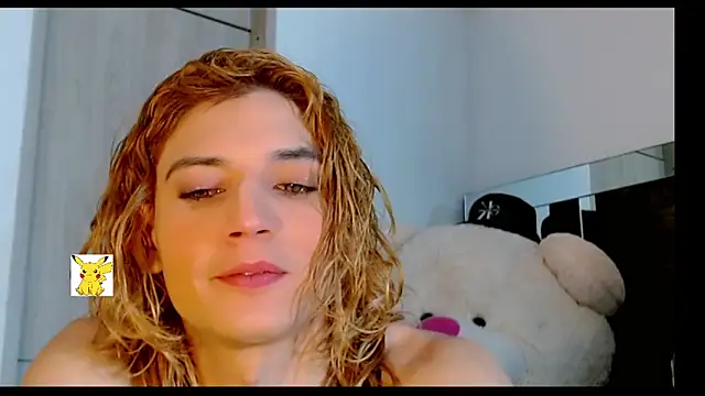 Snapshot of honey_skin chatting on March 14, 2025, 1:57 pm honey skin online show from March 14, 2025, 1:57 pm