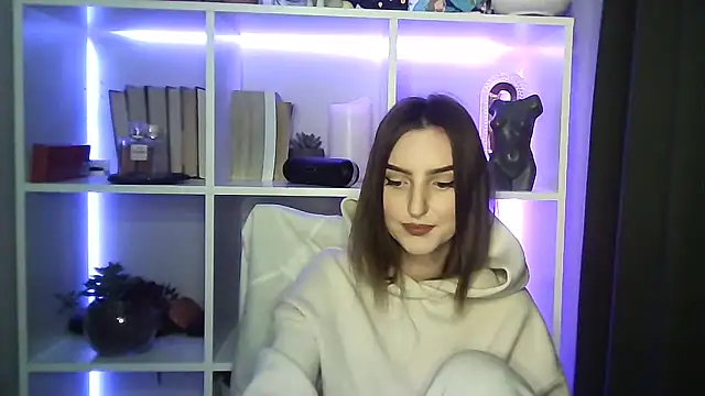 X Alisa online show from November 24, 2025, 7:24 pm