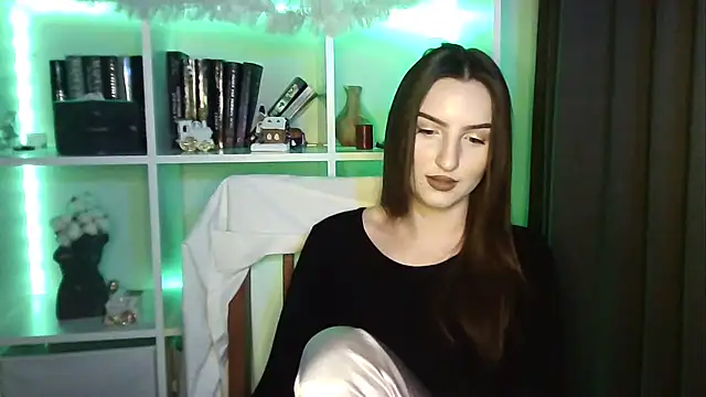 X Alisa online show from January 12, 2026, 7:41 pm