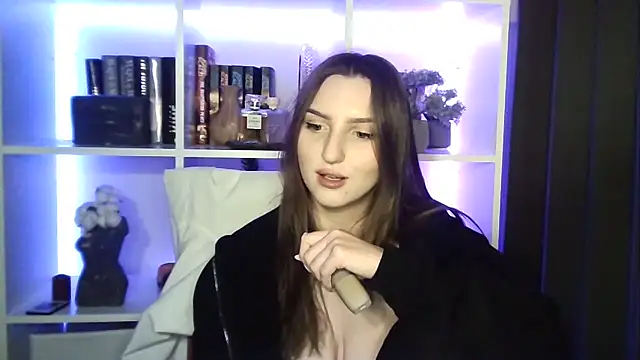 X Alisa online show from March 1, 2026, 7:49 pm