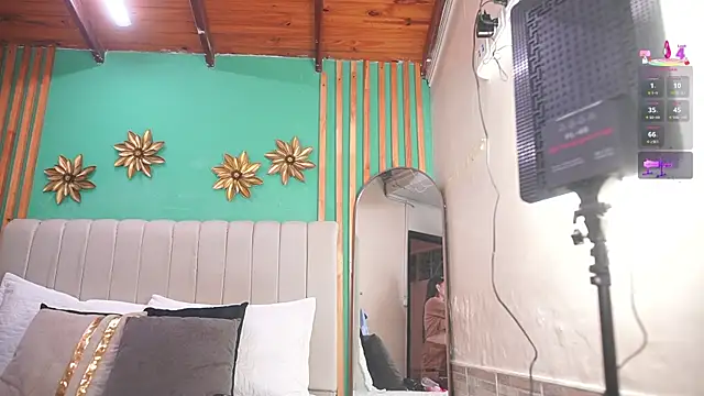 Snapshot of katlyn_martins chatting on December 1, 2025, 7:41 pm katlyn martins online show from December 1, 2025, 7:41 pm