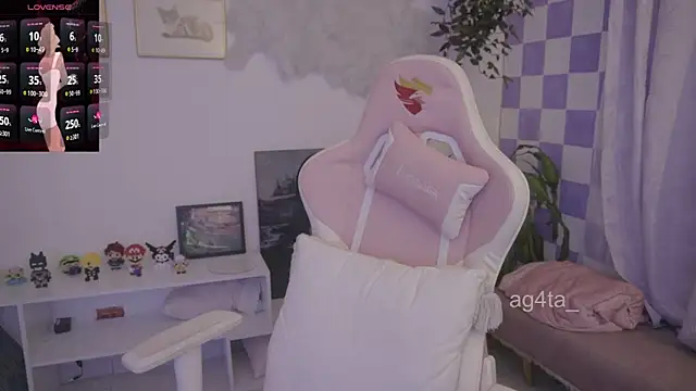 Ag4ta  online show from October 25, 2025, 11:43 pm