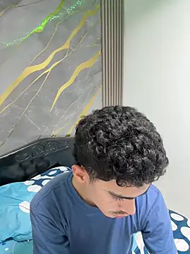 Snapshot of WildLogan chatting on February 28, 2026, 8:10 pm WildLogan online show from February 28, 2026, 8:10 pm