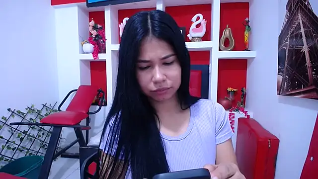 Snapshot of Letty_Plugxo chatting on October 28, 2025, 12:19 pm Letty Plugxo online show from October 28, 2025, 12:19 pm