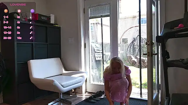 Snapshot of BaditaLuna chatting on September 11, 2025, 3:34 pm BaditaLuna online show from September 11, 2025, 3:34 pm