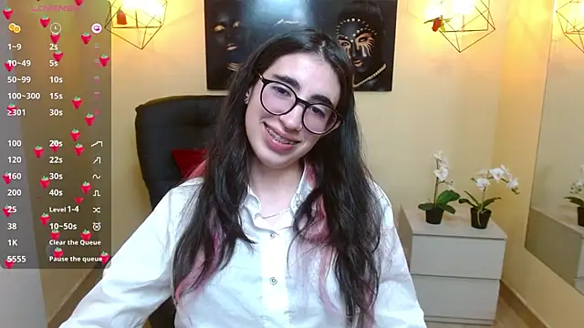 Snapshot of LenaRoses chatting on January 9, 2025, 8:22 pm LenaRoses online show from January 9, 2025, 8:22 pm