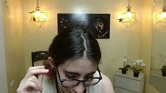 Snapshot of LenaRoses chatting on January 11, 2025, 12:44 am LenaRoses online show from January 11, 2025, 12:44 am