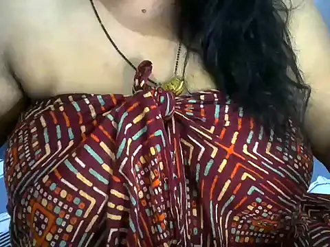 Snapshot of dramebaz_queen chatting on June 16, 2026, 7:49 pm dramebaz queen online show from June 16, 2026, 7:49 pm