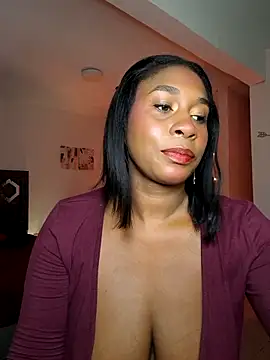 Snapshot of HanaThompson chatting on December 3, 2025, 5:22 pm HanaThompson online show from December 3, 2025, 5:22 pm