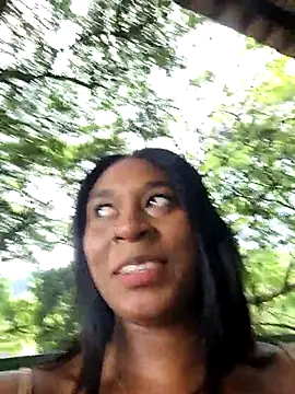 Snapshot of HanaThompson chatting on December 18, 2025, 5:52 pm HanaThompson online show from December 18, 2025, 5:52 pm