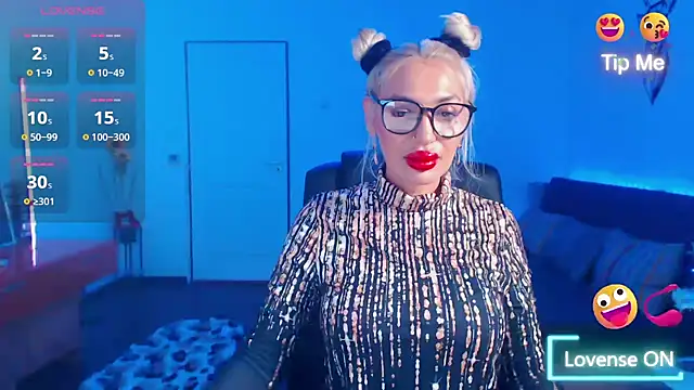 Snapshot of beauty_chl0e chatting on December 17, 2025, 7:31 pm beauty chl0e online show from December 17, 2025, 7:31 pm