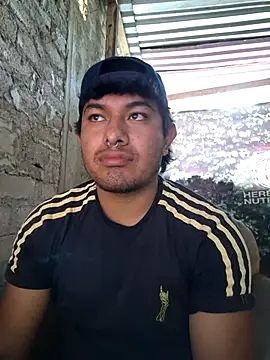 GusssHOT online show from April 10, 2026, 5:06 pm