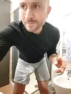 Snapshot of gilera250s chatting on January 9, 2025, 4:39 pm gilera250s online show from January 9, 2025, 4:39 pm