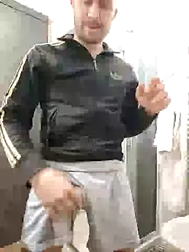 Snapshot of gilera250s chatting on January 10, 2025, 10:06 am gilera250s online show from January 10, 2025, 10:06 am