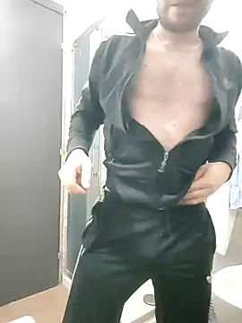 Snapshot of gilera250s chatting on January 17, 2025, 11:40 pm gilera250s online show from January 17, 2025, 11:40 pm