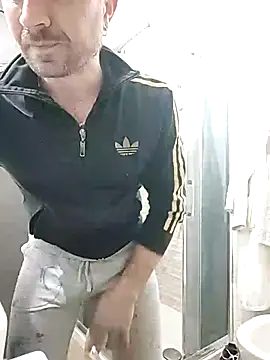 Snapshot of gilera250s chatting on March 17, 2025, 8:51 pm gilera250s online show from March 17, 2025, 8:51 pm