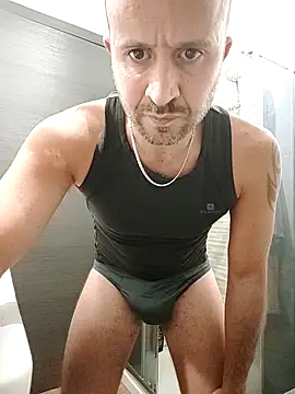 Snapshot of gilera250s chatting on December 2, 2025, 7:09 pm gilera250s online show from December 2, 2025, 7:09 pm