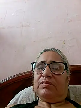  candi online show from September 29, 2025, 2:33 pm