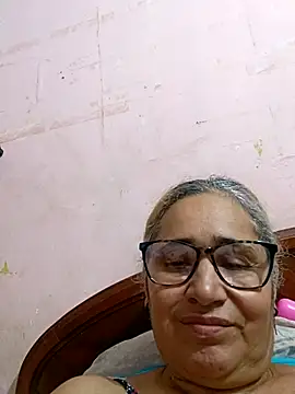  candi online show from October 12, 2025, 1:04 am