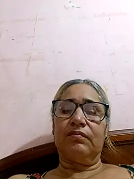  candi online show from November 21, 2025, 2:54 am