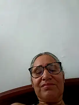 Snapshot of _candi chatting on February 15, 2026, 12:36 pm candi online show from February 15, 2026, 12:36 pm