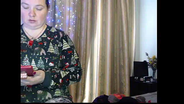 amorelara online show from November 16, 2025, 9:04 am