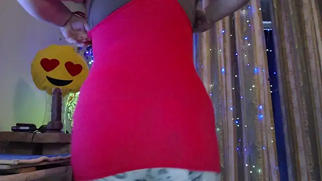 amorelara online show from February 28, 2026, 6:25 am