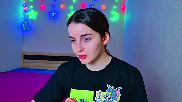 Snapshot of Miss_Arwen chatting on December 3, 2024, 3:41 am Miss Arwen online show from December 3, 2024, 3:41 am