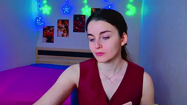 Snapshot of Miss_Arwen chatting on December 12, 2024, 4:15 am Miss Arwen online show from December 12, 2024, 4:15 am