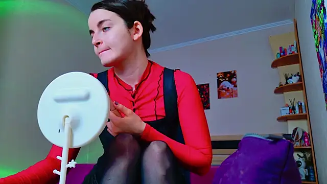 Snapshot of Miss_Arwen chatting on February 7, 2025, 3:55 am Miss Arwen online show from February 7, 2025, 3:55 am