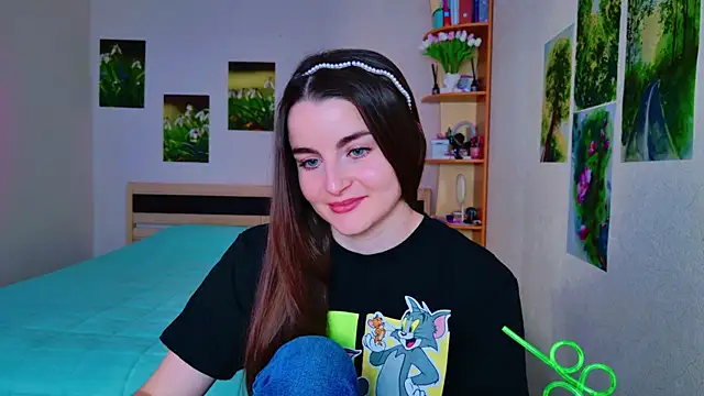 Snapshot of Miss_Arwen chatting on March 19, 2025, 6:35 am Miss Arwen online show from March 19, 2025, 6:35 am