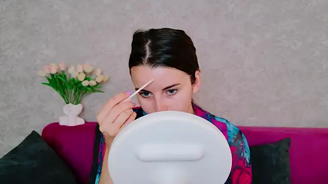 Snapshot of Miss_Arwen chatting on September 12, 2025, 3:17 am Miss Arwen online show from September 12, 2025, 3:17 am