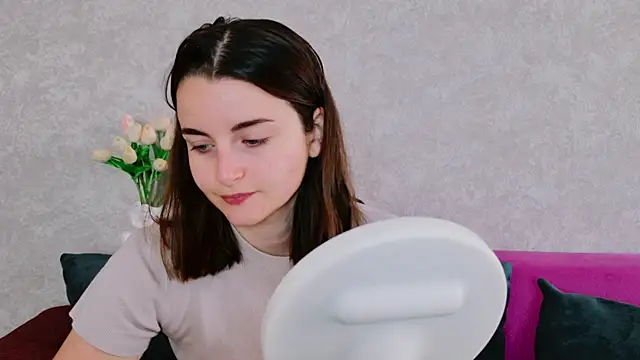 Snapshot of Miss_Arwen chatting on September 18, 2025, 5:09 am Miss Arwen online show from September 18, 2025, 5:09 am