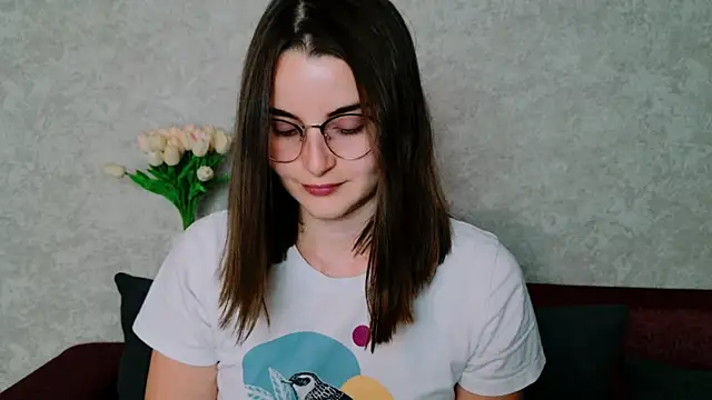 Snapshot of Miss_Arwen chatting on September 19, 2025, 3:02 pm Miss Arwen online show from September 19, 2025, 3:02 pm