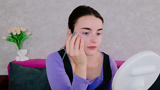 Snapshot of Miss_Arwen chatting on September 22, 2025, 3:30 am Miss Arwen online show from September 22, 2025, 3:30 am