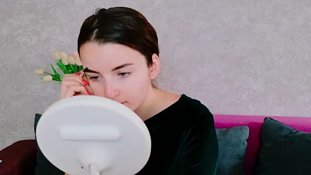 Snapshot of Miss_Arwen chatting on October 6, 2025, 3:48 am Miss Arwen online show from October 6, 2025, 3:48 am