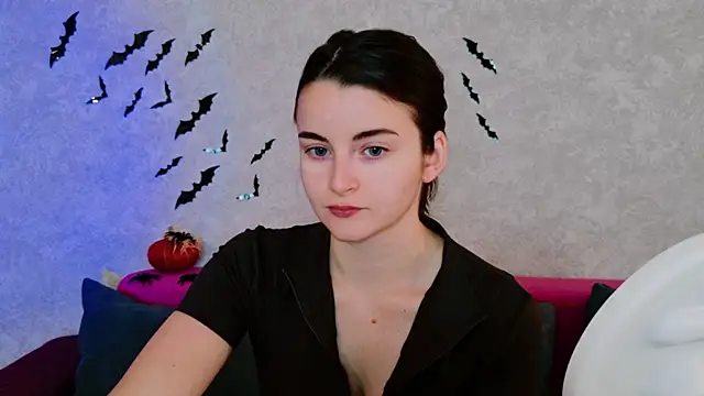 Snapshot of Miss_Arwen chatting on October 13, 2025, 3:28 am Miss Arwen online show from October 13, 2025, 3:28 am