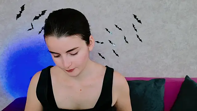 Snapshot of Miss_Arwen chatting on October 28, 2025, 4:27 am Miss Arwen online show from October 28, 2025, 4:27 am